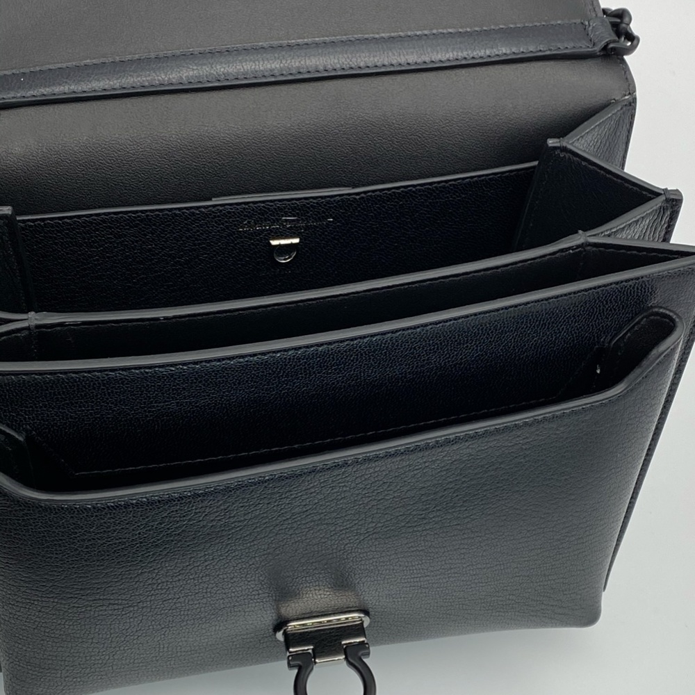 Salvatore Ferragamo Trifolio shoulder bag - Picture 13 of 16